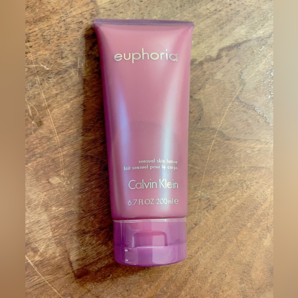 Calvin Klein Euphoria Sensual Skin Lotion 6.7 Fl oz